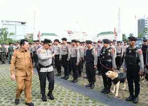 Gubernur Ansar Hadiri Apel Gelar Pasukan Operasi Mantap Praja Seligi 2024 untuk Pengamanan Pilkada