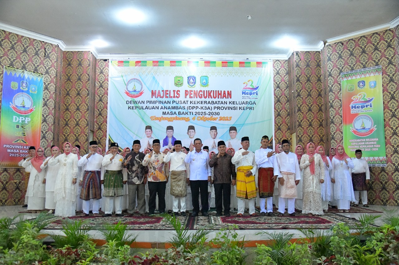 Gubernur Ansar Kukuhkan Azwandi Sebagai Ketua DPP-K3A Kepri Periode 2025-2030