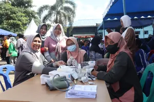 Dewi Ansar Hadiri Peringatan HKN ke-58 di Bintan, Berharap Kualitas Kesehatan Meningkat