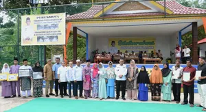 Masyarakat Desa Duara Senang, Gubernur Ansar Resmikan Dua Fasilitas Publik