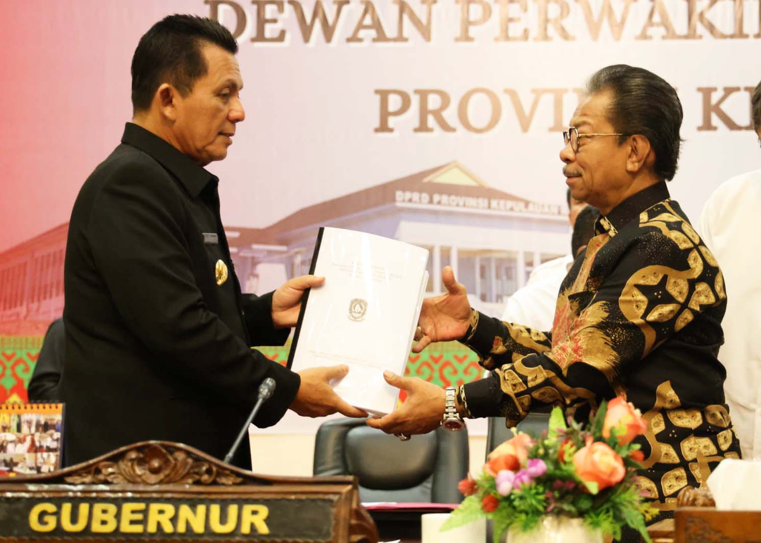 Gubernur Ansar Sampaikan Ranperda RUED 2023-2050