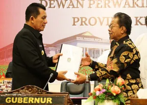 Gubernur Ansar Sampaikan Ranperda RUED 2023-2050