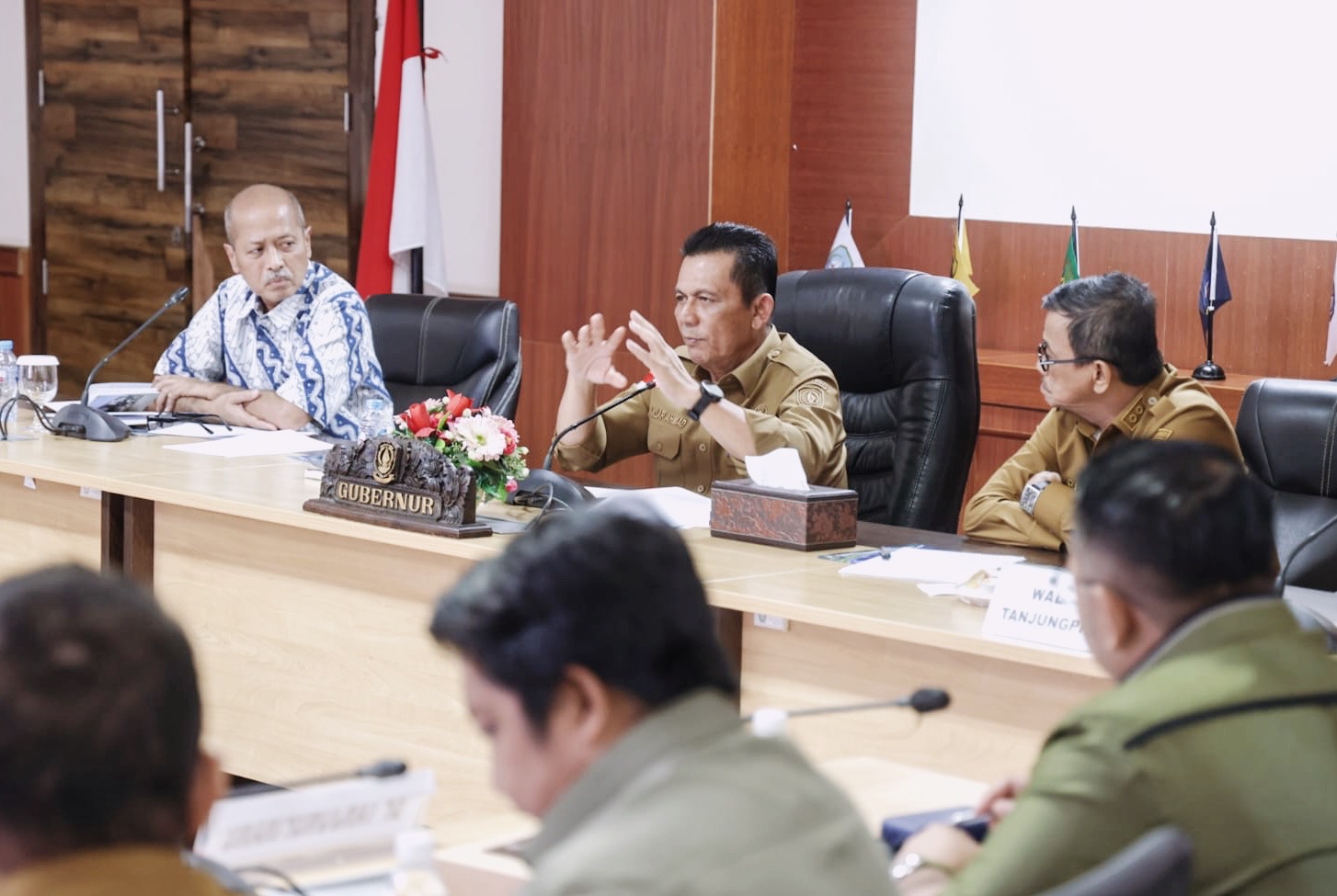 Gubernur Ansar Pimpin Rapat Pemaparan Proyek Estuary DAM Teluk Bintan dan SPAM