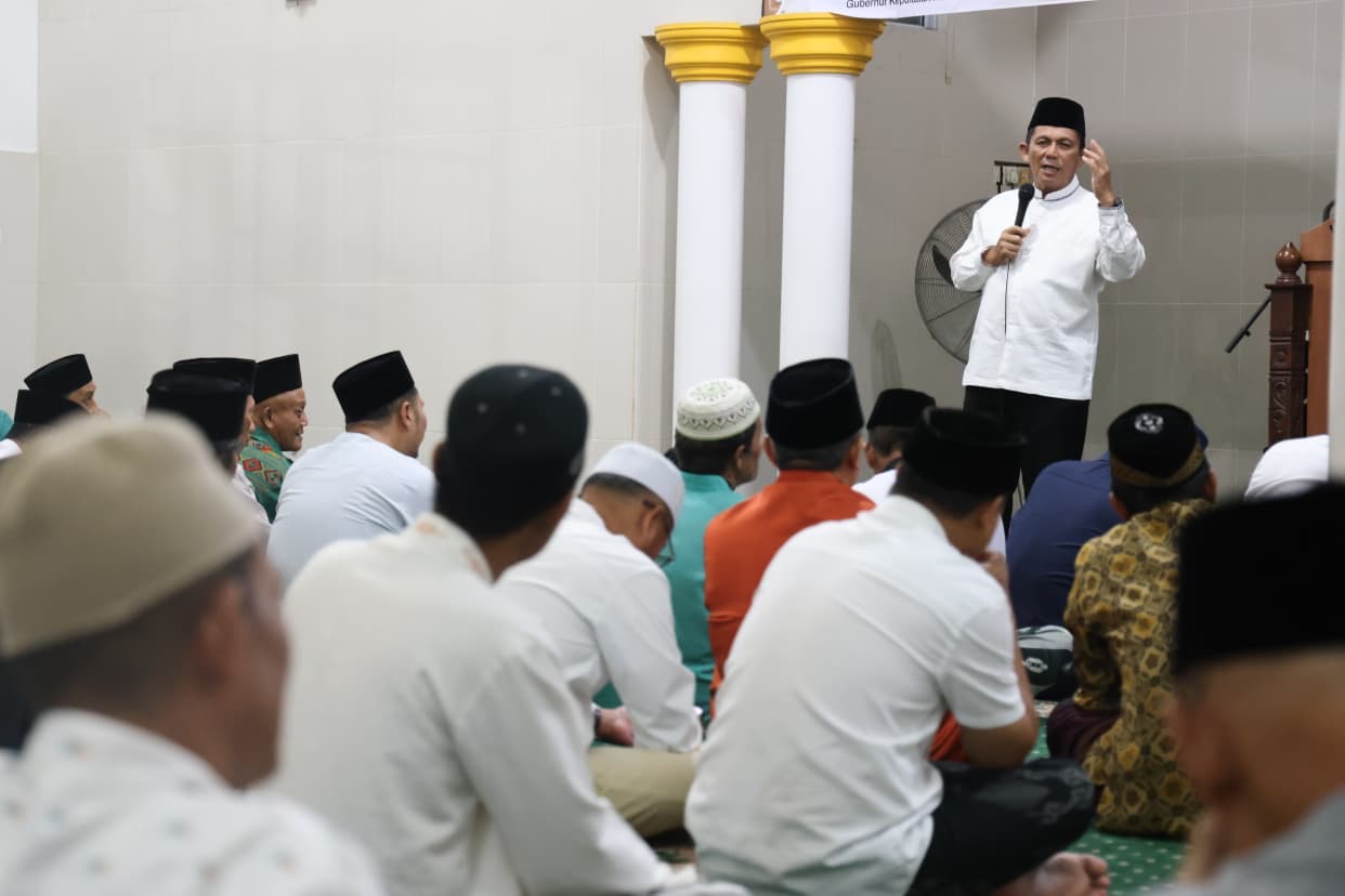 Safari Ramadan Malam ke-17, Gubernur Ansar Kunjungi Masjid Al-Maghfiroh Tanjungpinang