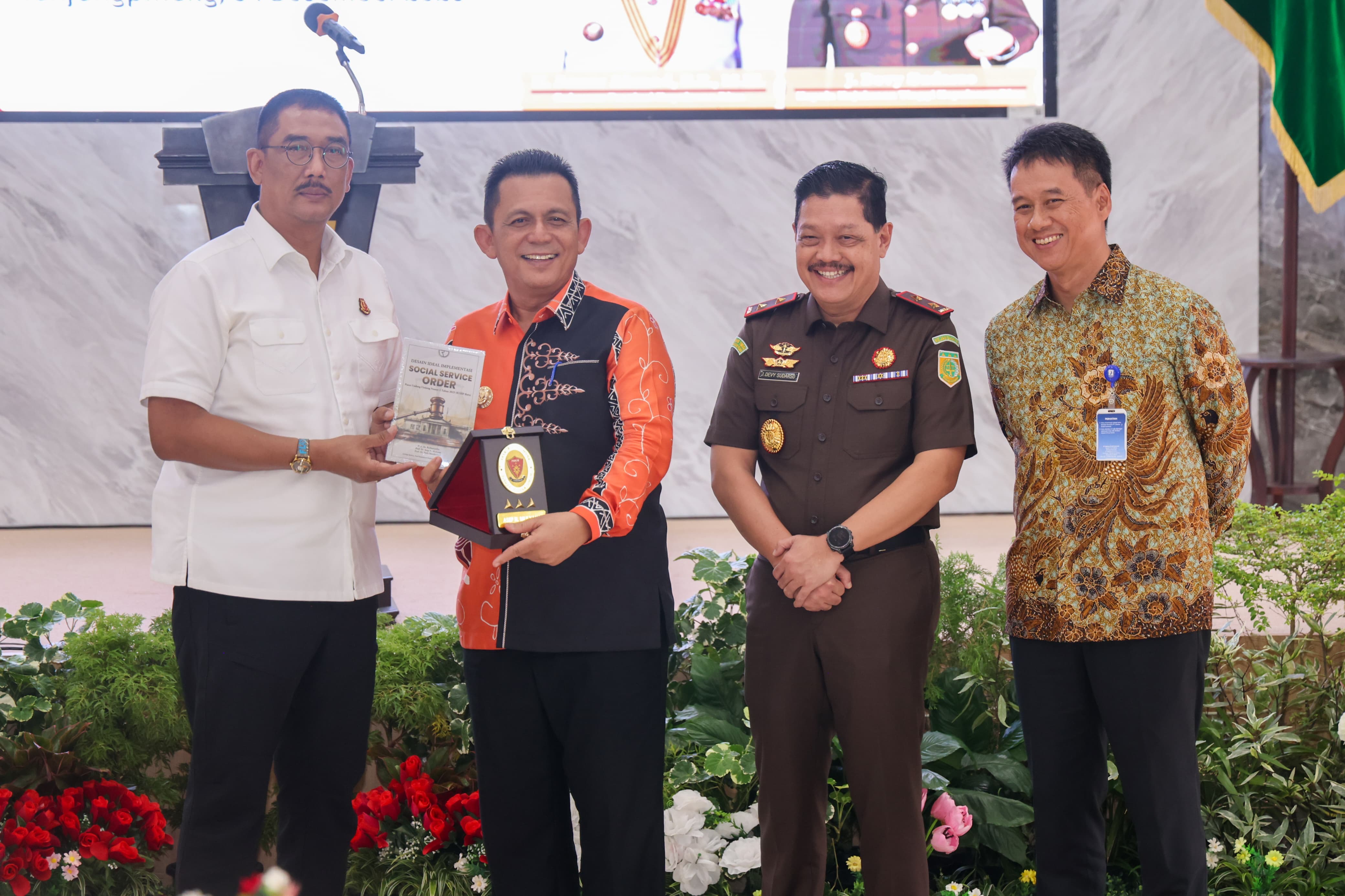 Pemprov dan Kejati Kepri Teken Nota Kesepahaman Pidana Kerja Sosial: Dorong Pemidanaan Lebih Humanis