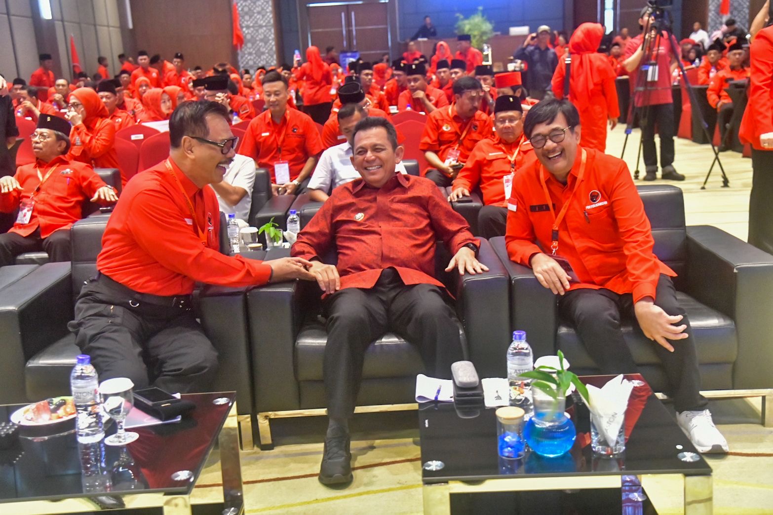 Gubernur Ansar Hadiri Pembukaan Konferda dan Konfercab PDIP Kepri 2025