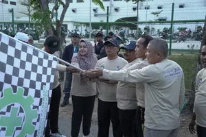 Wagub Nyanyang Hadiri Jalan Santai Bulan K3 Nasional ke-56 di Batam
