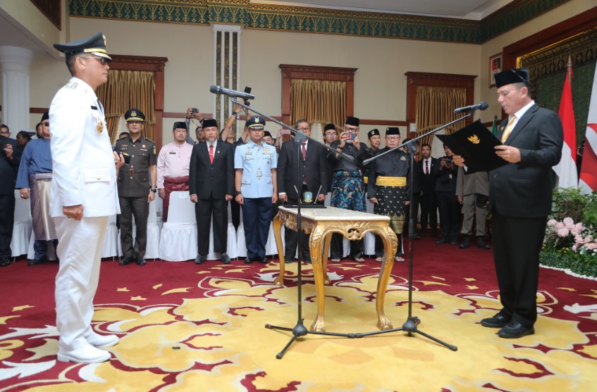 Gubernur Ansar Lantik Andri Rizal Sebagai Penjabat Walikota Tanjungpinang