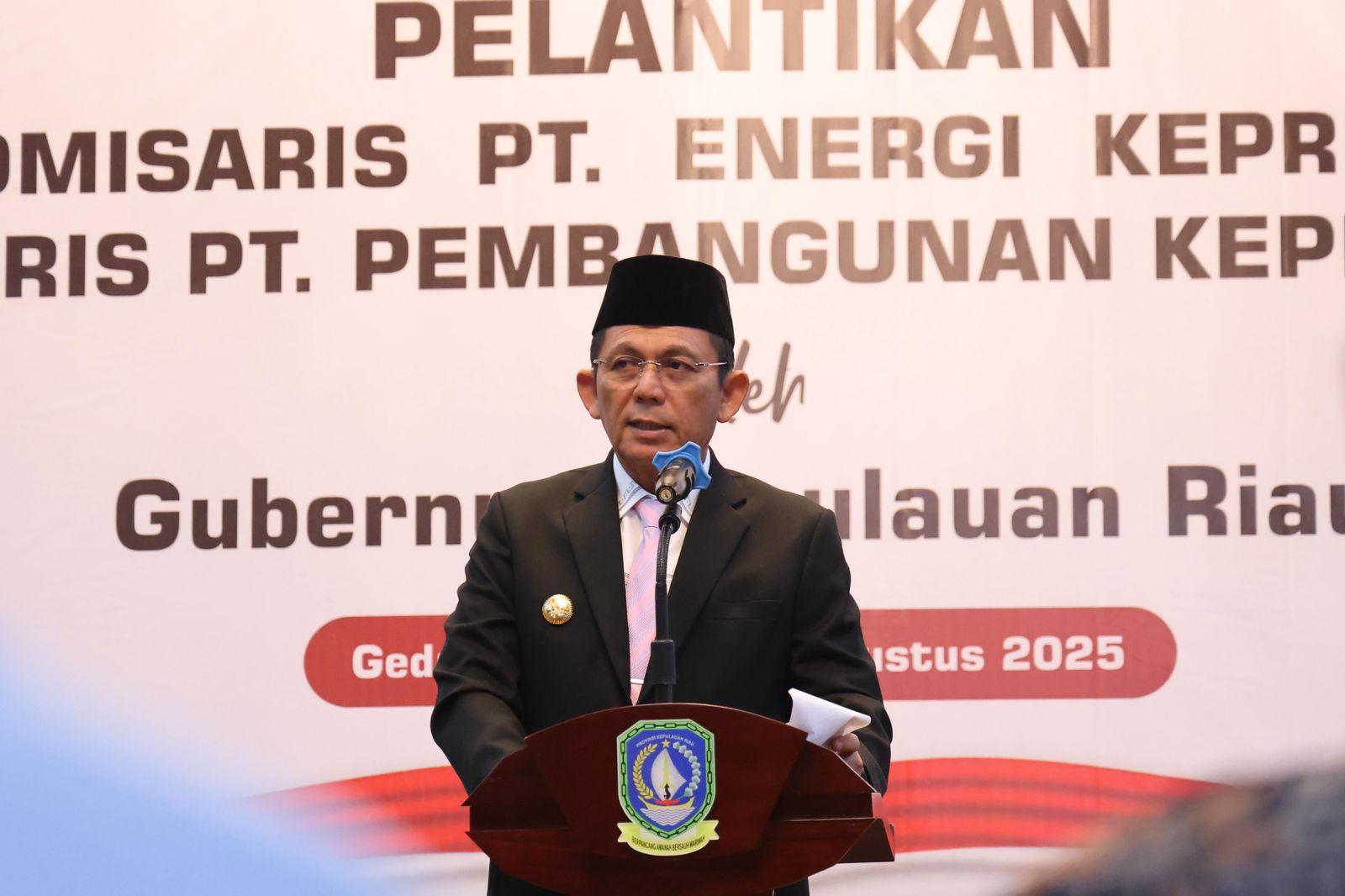 Gubernur Ansar Lantik Direksi dan Komisaris PT Energi Kepri serta Komisaris PT Pembangunan Kepri