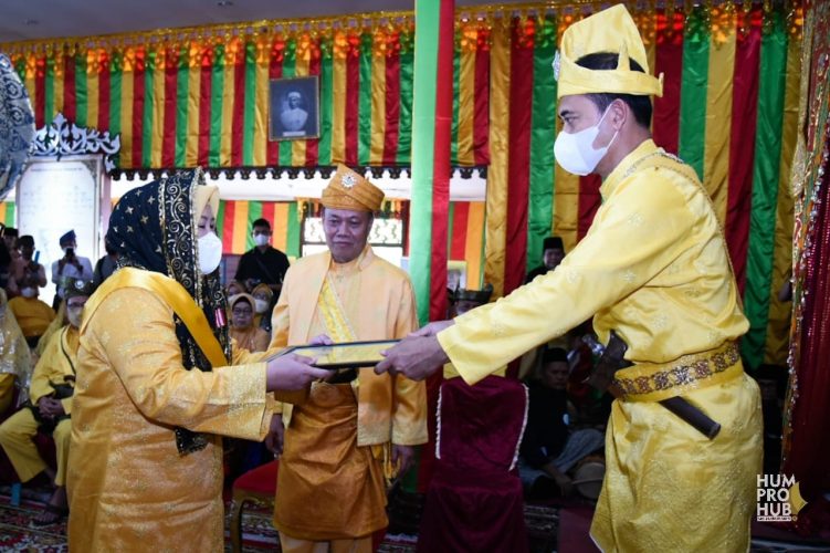 Marlin Agustina Dianugerahi Gelar Dato’ Wira Indera Puteri