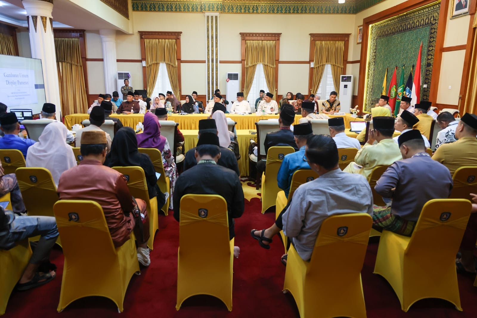 KURMA 2026 Hadir Lebih Besar, Gubernur Ansar Pimpin Rapat Finalisasi di Gedung Daerah