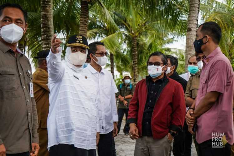 Wagub Marlin Ajak Masyarakat Kepri Peduli Lingkungan- Bersama Wamen KLHK, Tinjau Pulau Setokok