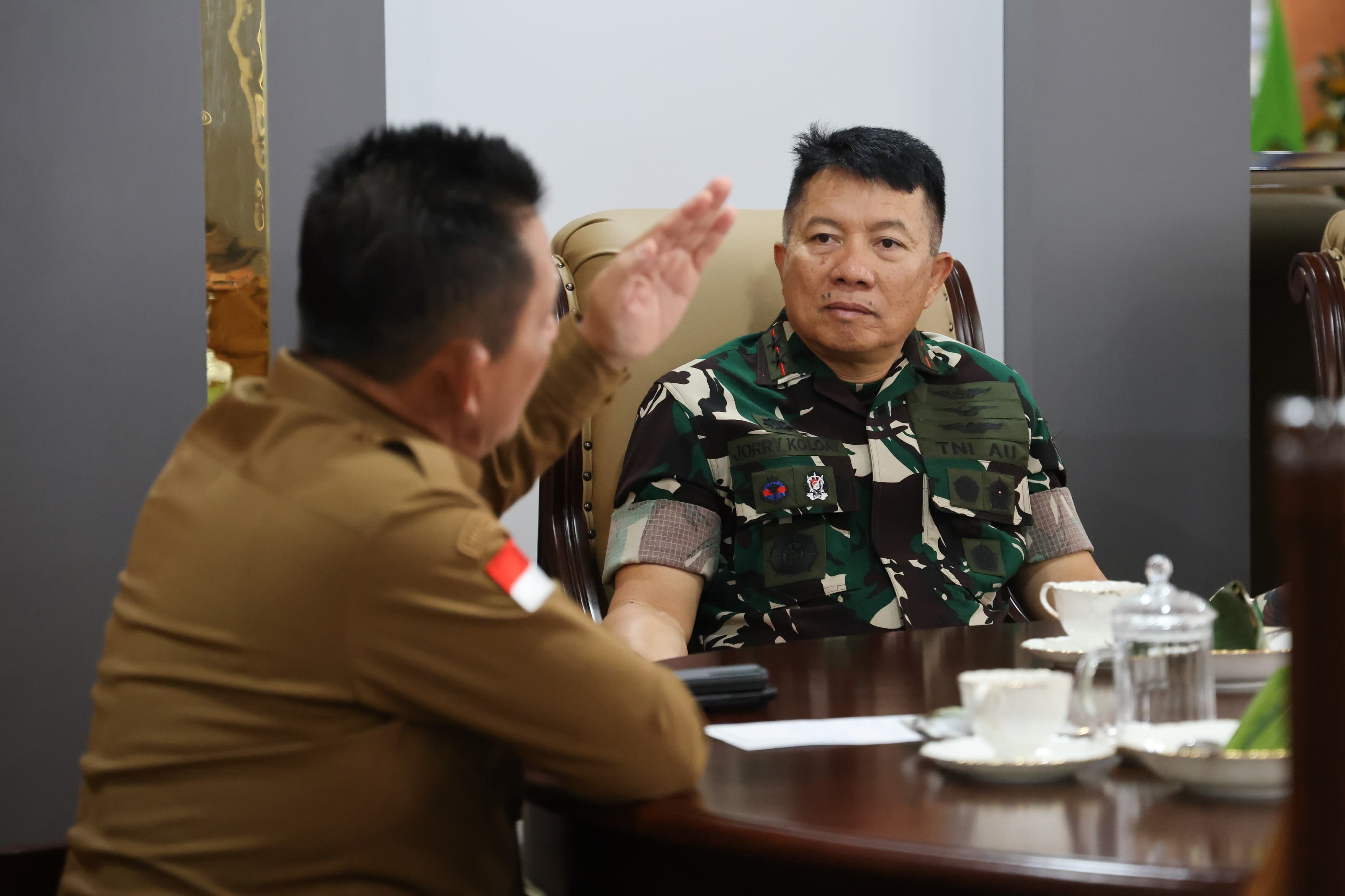 Gubernur Ansar Sambut SESKOAU: Ruang Udara Kepri Strategis untuk Kedaulatan