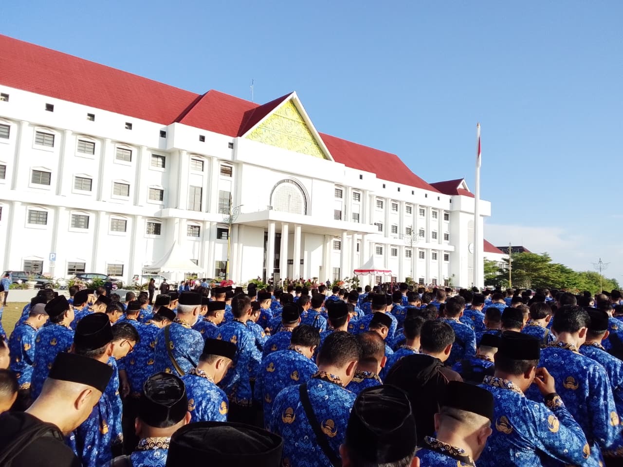 ASN Dinas Pendidikan Kepri Ikuti Upacara Hari Otonomi Daerah Tahun 2026