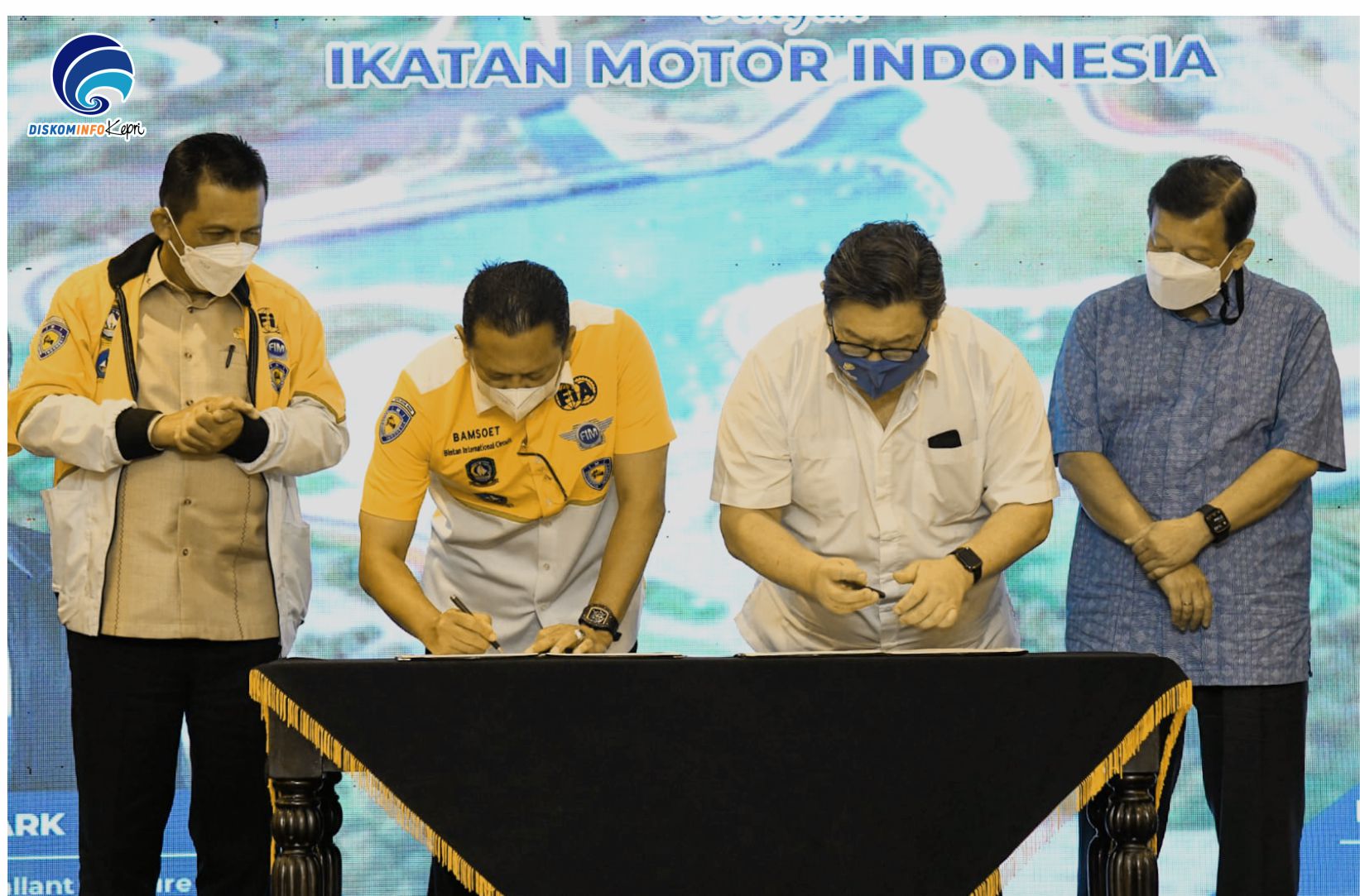 Gubernur Ansar Saksikan Penandatanganan MoU Rencana Pembangunan  BIC