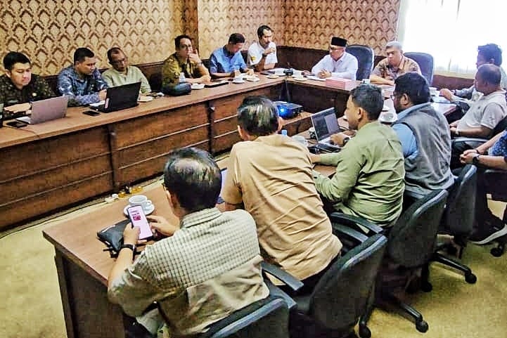 Wagub Nyanyang Pimpin Rapat Bahas Rencana Investasi Kawasan AI dan Pusat Data di Kepri