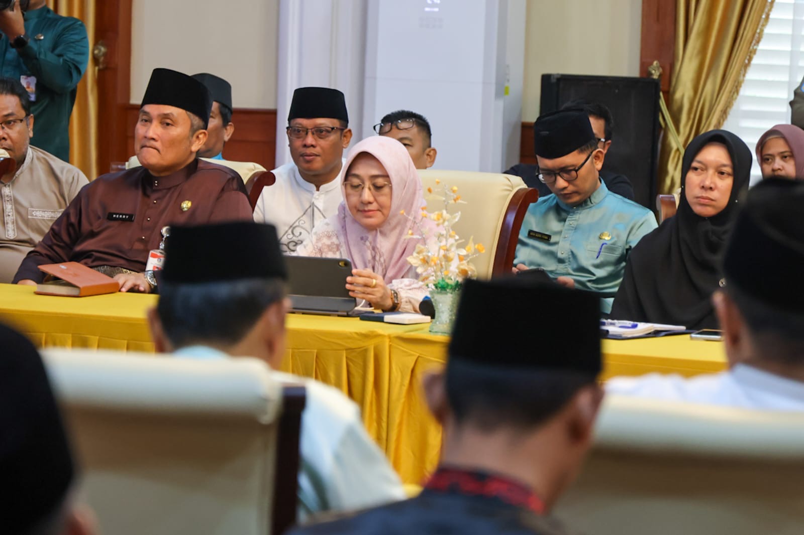 KURMA 2026 Hadir Lebih Besar, Gubernur Ansar Pimpin Rapat Finalisasi di Gedung Daerah