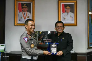 Gubernur Ansar Terima Audiensi Dirgakkum  dan Dirregident Korlantas Mabes Polri