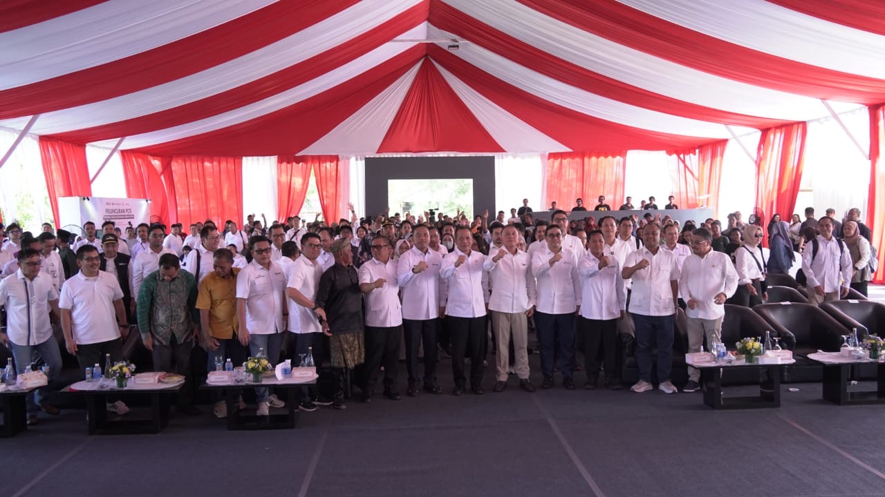 Menteri Koperasi & UKM Bersama Wagub Kepri Resmikan Peluncuran PLTS Koperasi Merah Putih