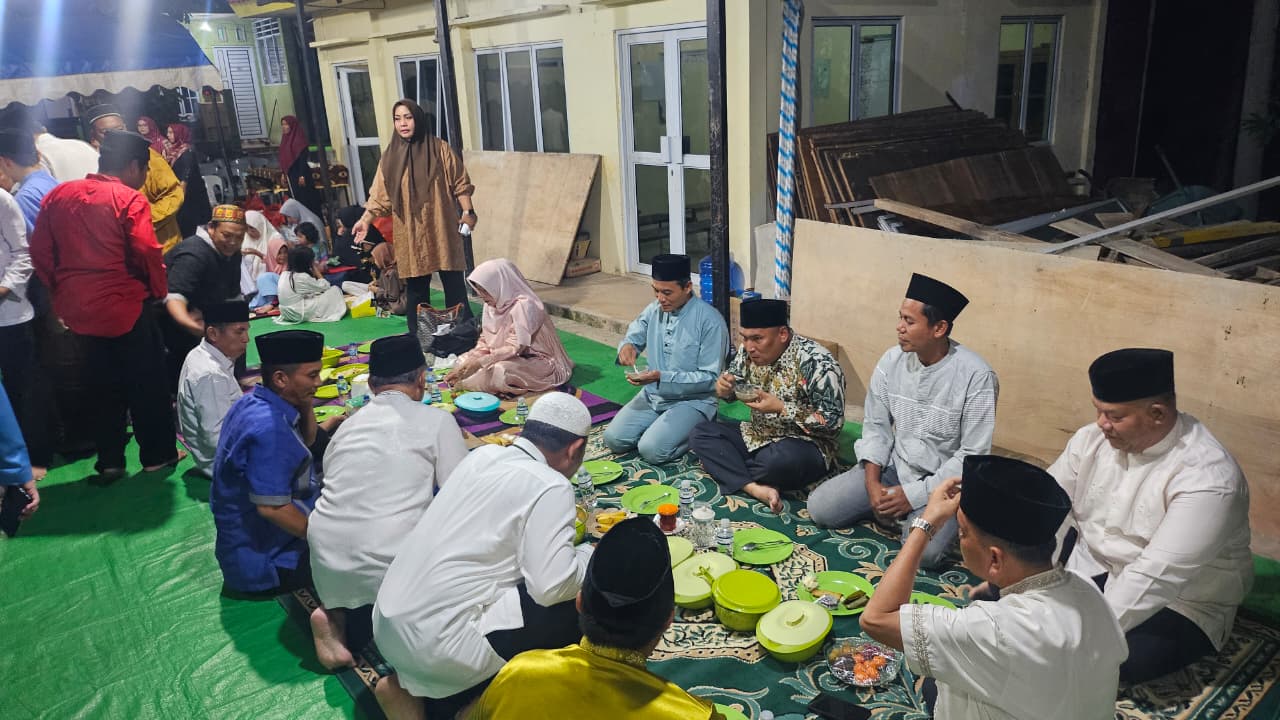 Di Masjid Al-Ghifari dan Mukhtarul Arifin, Wagub Nyanyang Ajak Warga Batam Doakan Kemajuan Kepri