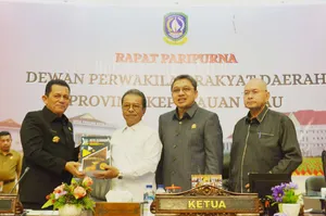 Gubernur Ansar Sampaikan Pidato Nota Keuangan dan Ranperda APBD Perubahan 2023