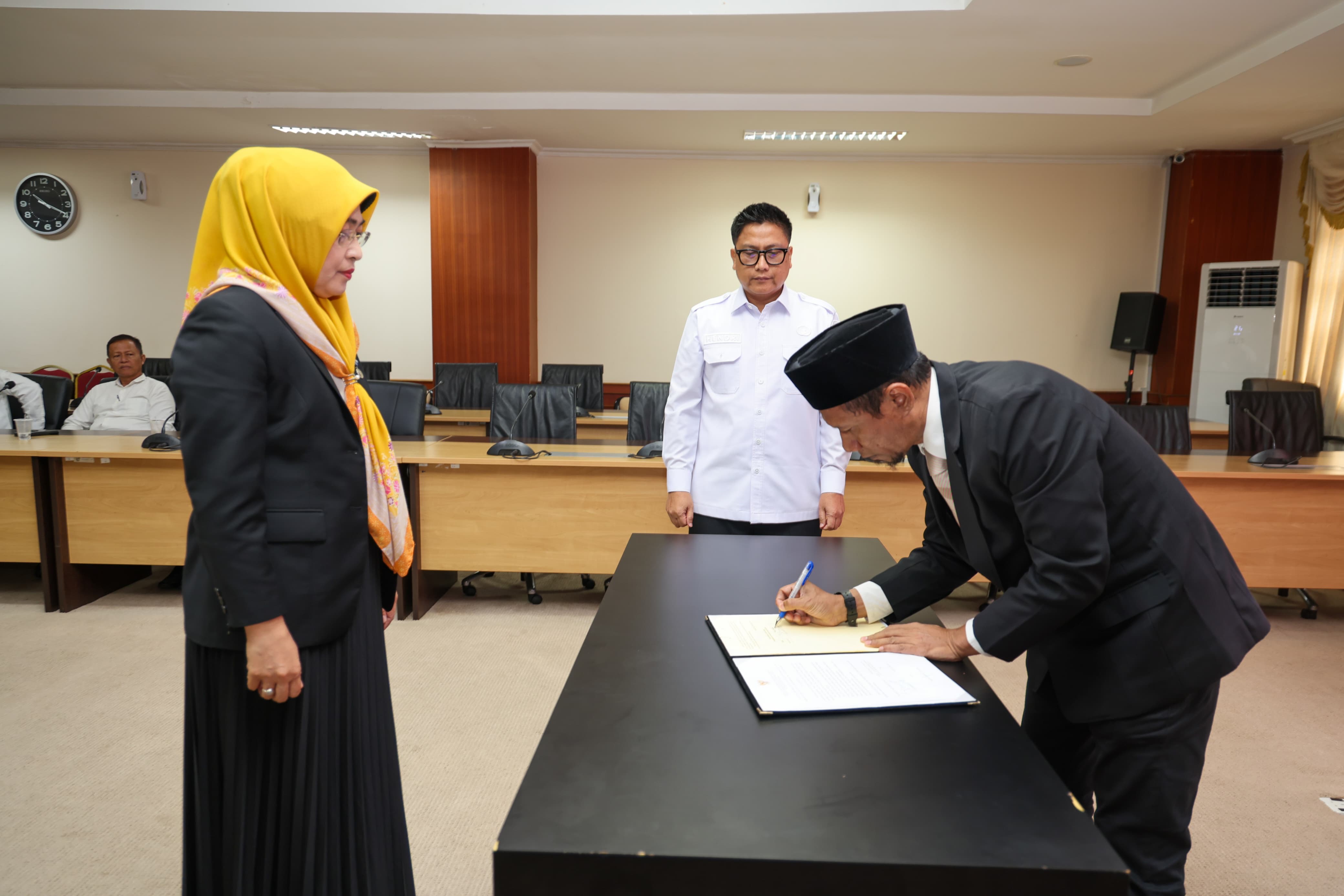 Tito Suwarno Resmi Dilantik sebagai Komisioner KPID Kepri Periode 2025–2028