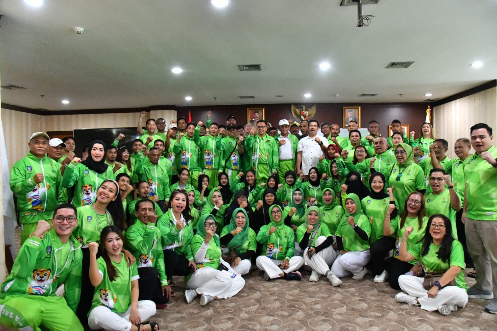 Gubernur Ansar Lepas Peserta Fornas VII 2023 ke Bandung - Jawa Barat