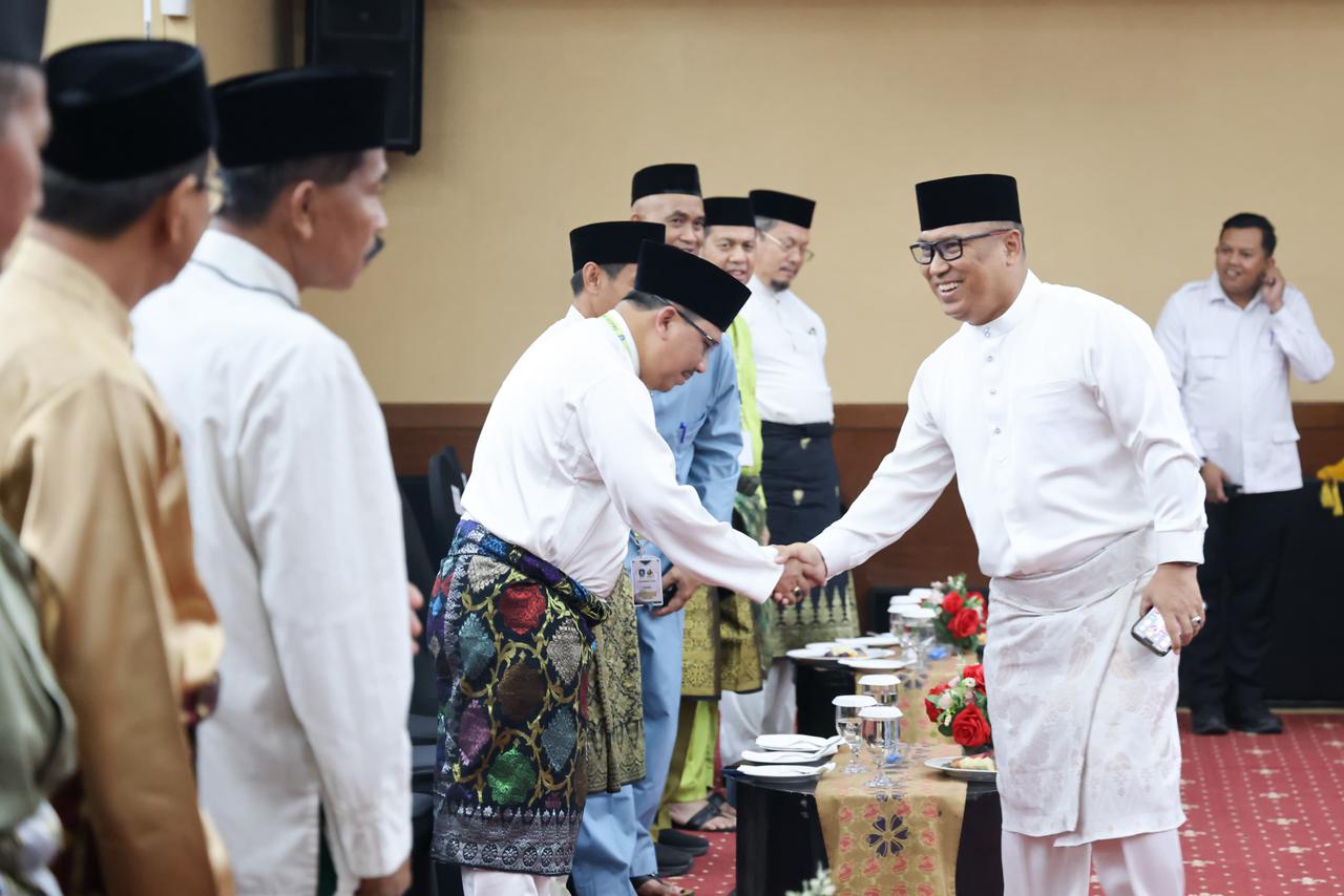 Ketua LPTQ Kepri Lantik Dewan Hakim STQH XI, Tegaskan Jaga Kualitas dan Integritas