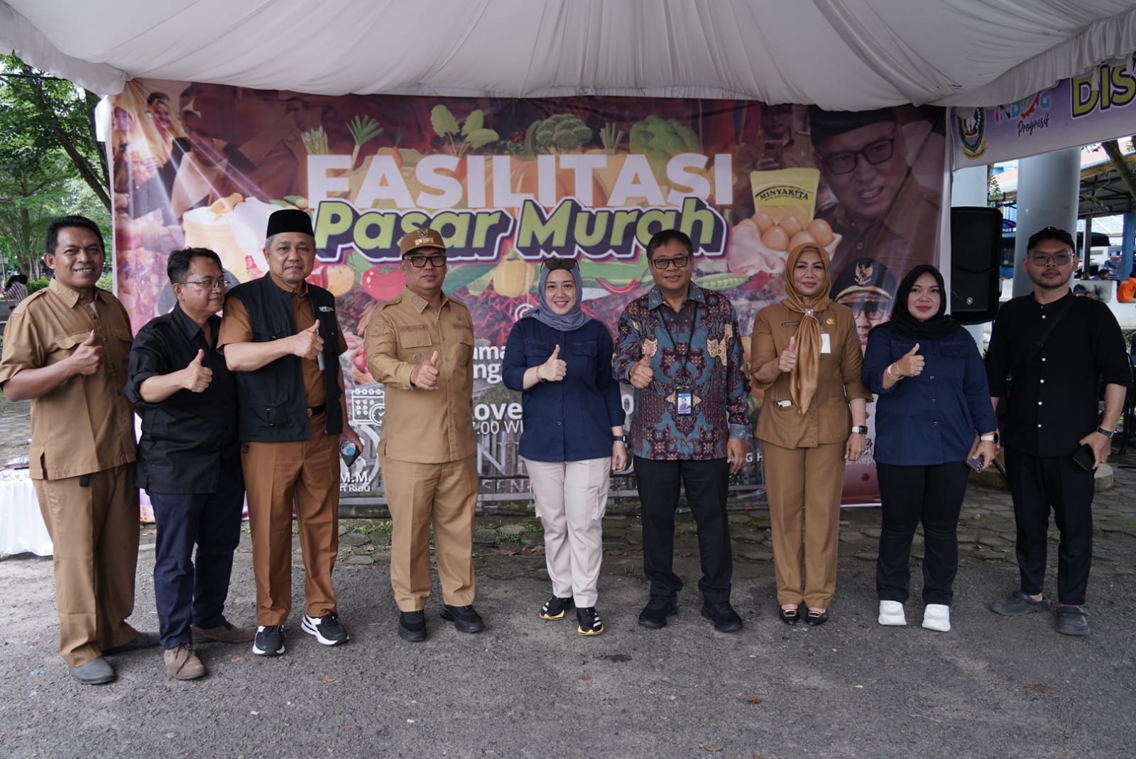 Wagub Nyanyang Buka Bazar Pangan Murah
Jaga Stabilitas Harga Bahan Pokok Jelang Nataru