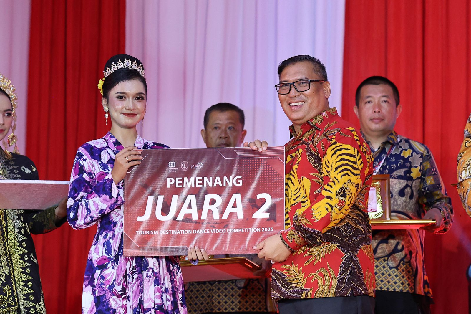 Ribuan Warga Padati Malam Ramah Tamah HUT ke-80 RI di Gedung Daerah Kepri