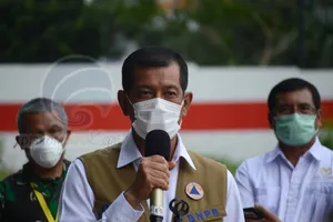 Doni Monardo Mengingatkan Semua Kepala Daerah Termasuk Gubernur Untuk Melarang Semua Bentuk Kegiatan Kerumunan Yang Berpotensi Melanggar Protokol Kesehatan Covid19