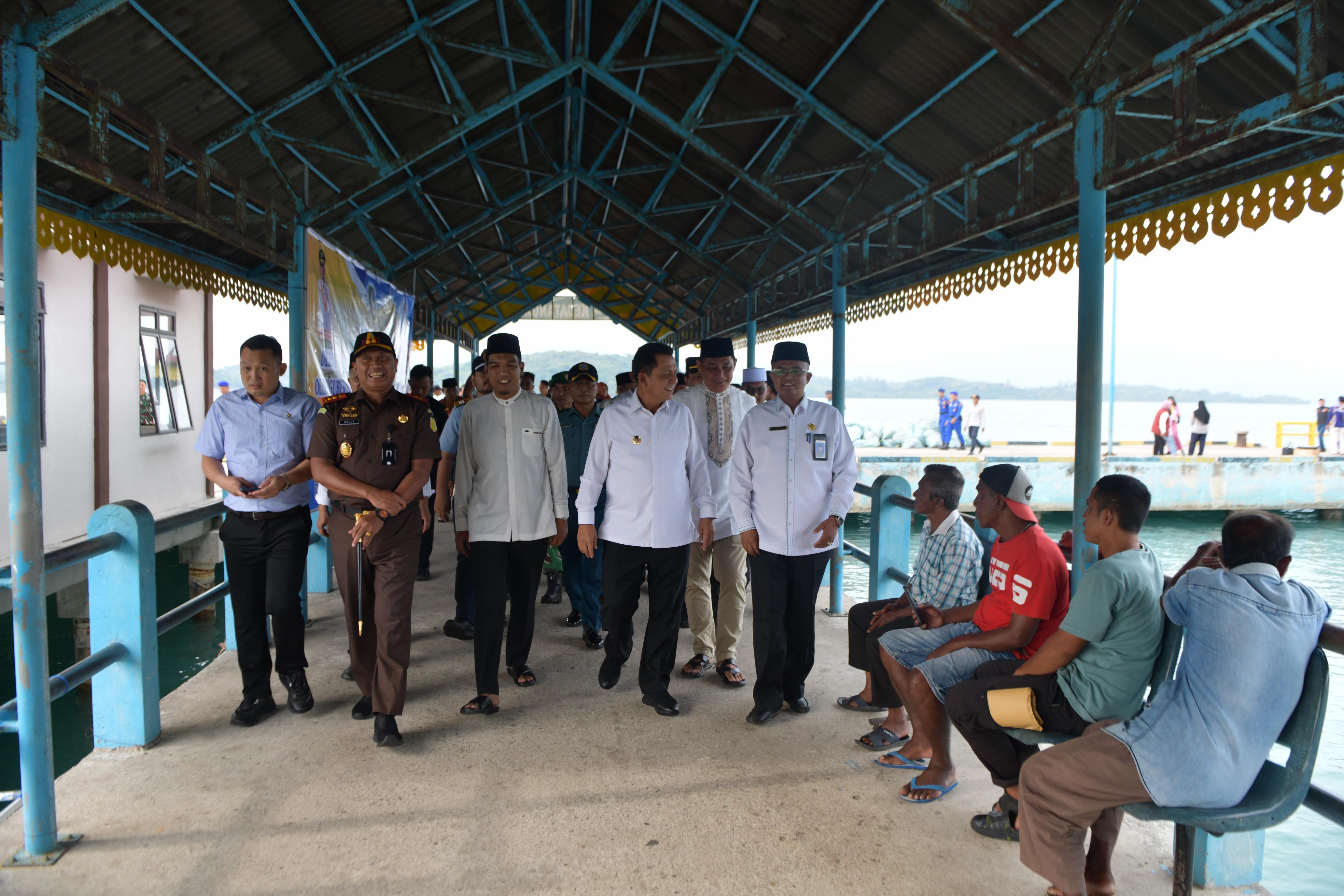 Gubernur Ansar Resmikan Dermaga Apung HDPE Pelabuhan Jagoh, Konektivitas Kepri Makin Kuat