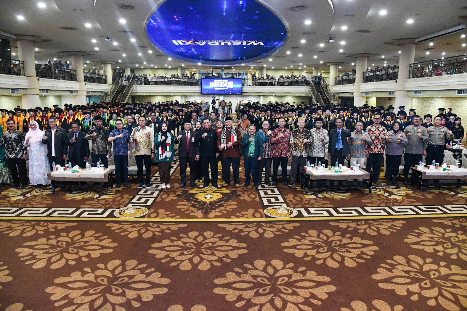 Gubernur Ansar Ajak Wisudawan UIS Terus Tingkatkan Kemampuan Diri