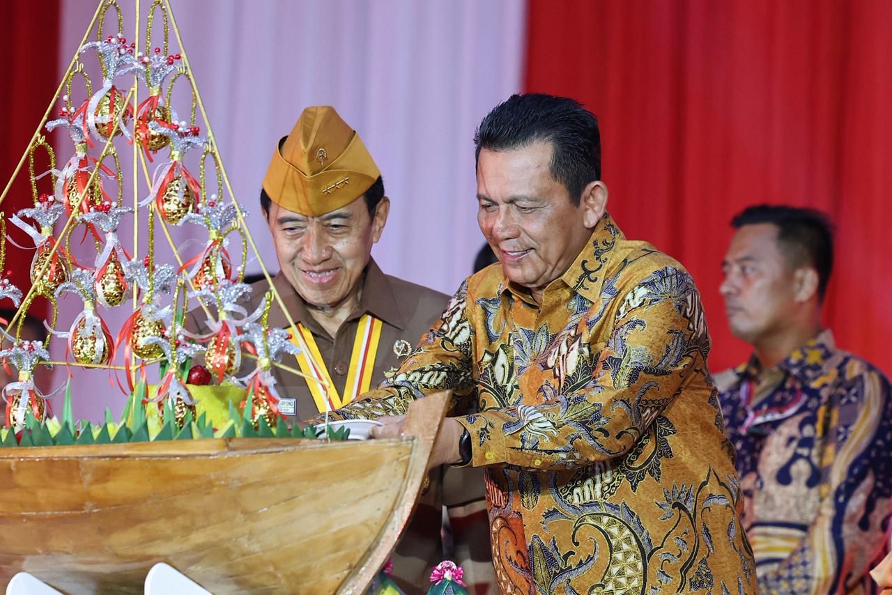 Ribuan Warga Padati Malam Ramah Tamah HUT ke-80 RI di Gedung Daerah Kepri
