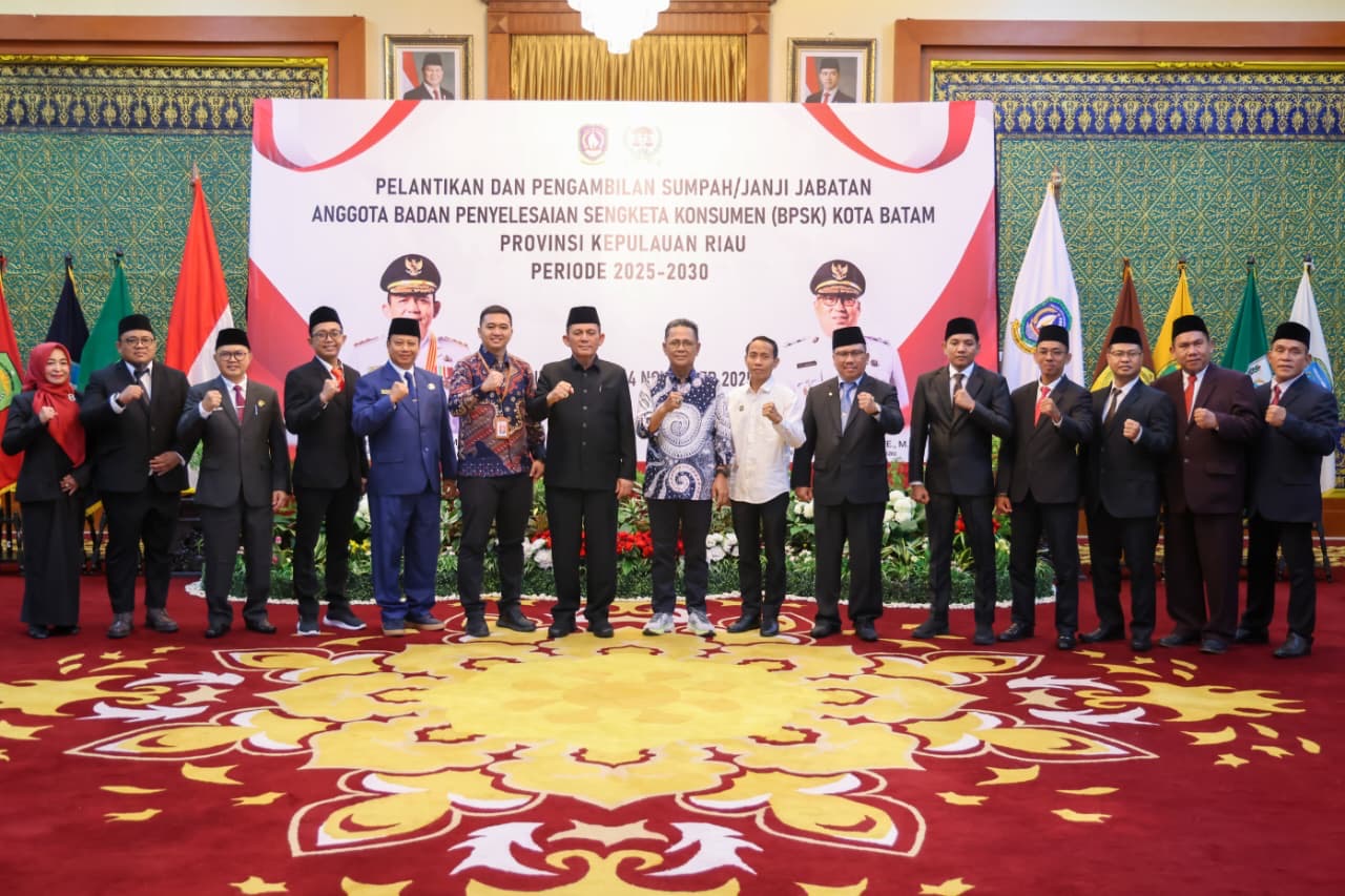 Gubernur Kepri Lantik BPSK Batam, Pesan Perkokoh Konsolidasi Demi Lindungi Hak-Hak Konsumen