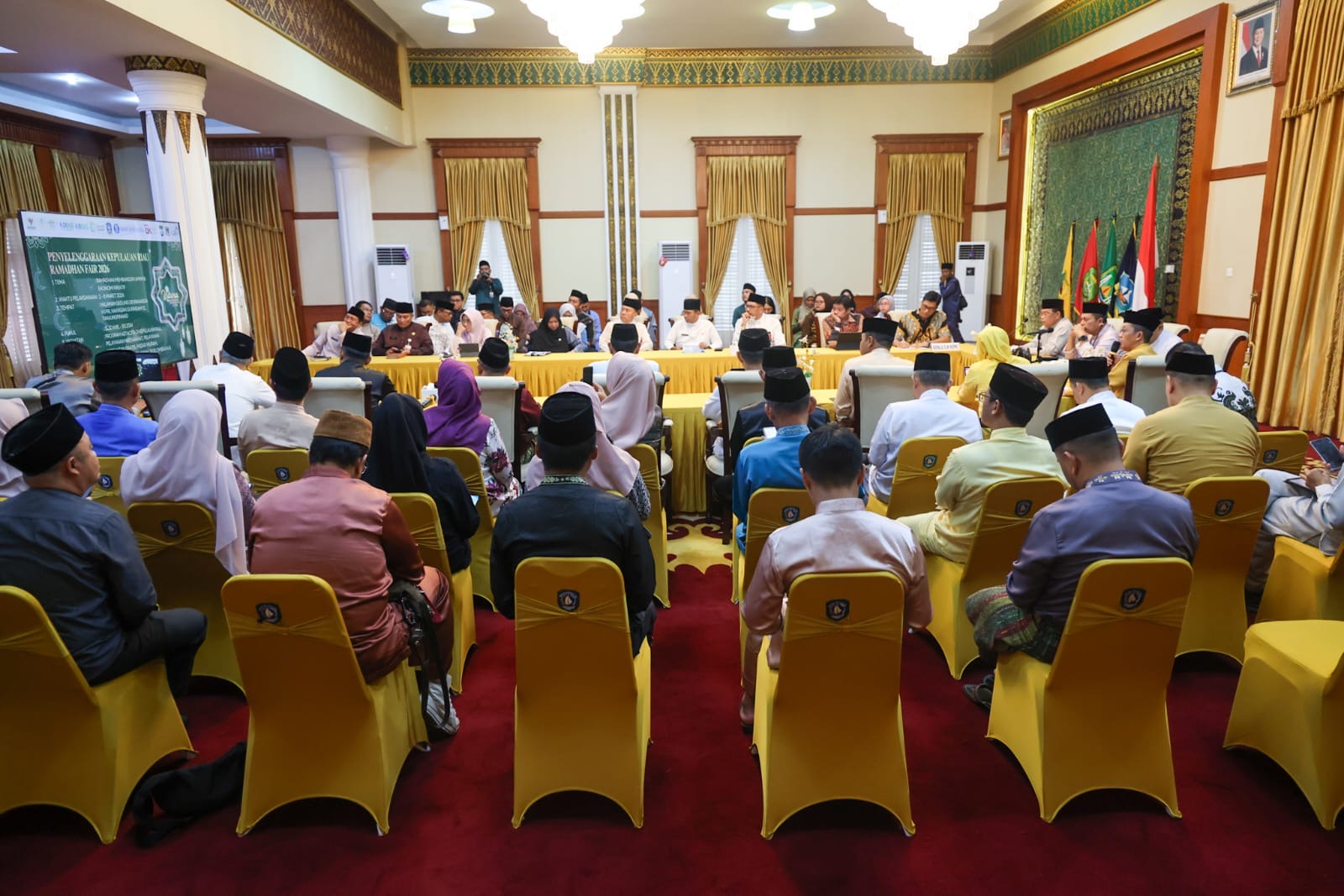 KURMA 2026 Hadir Lebih Besar, Gubernur Ansar Pimpin Rapat Finalisasi di Gedung Daerah