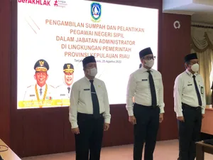 Pelantikan 2 pejabat Administrator di Lingkungan Provinsi Kepulauan Riau