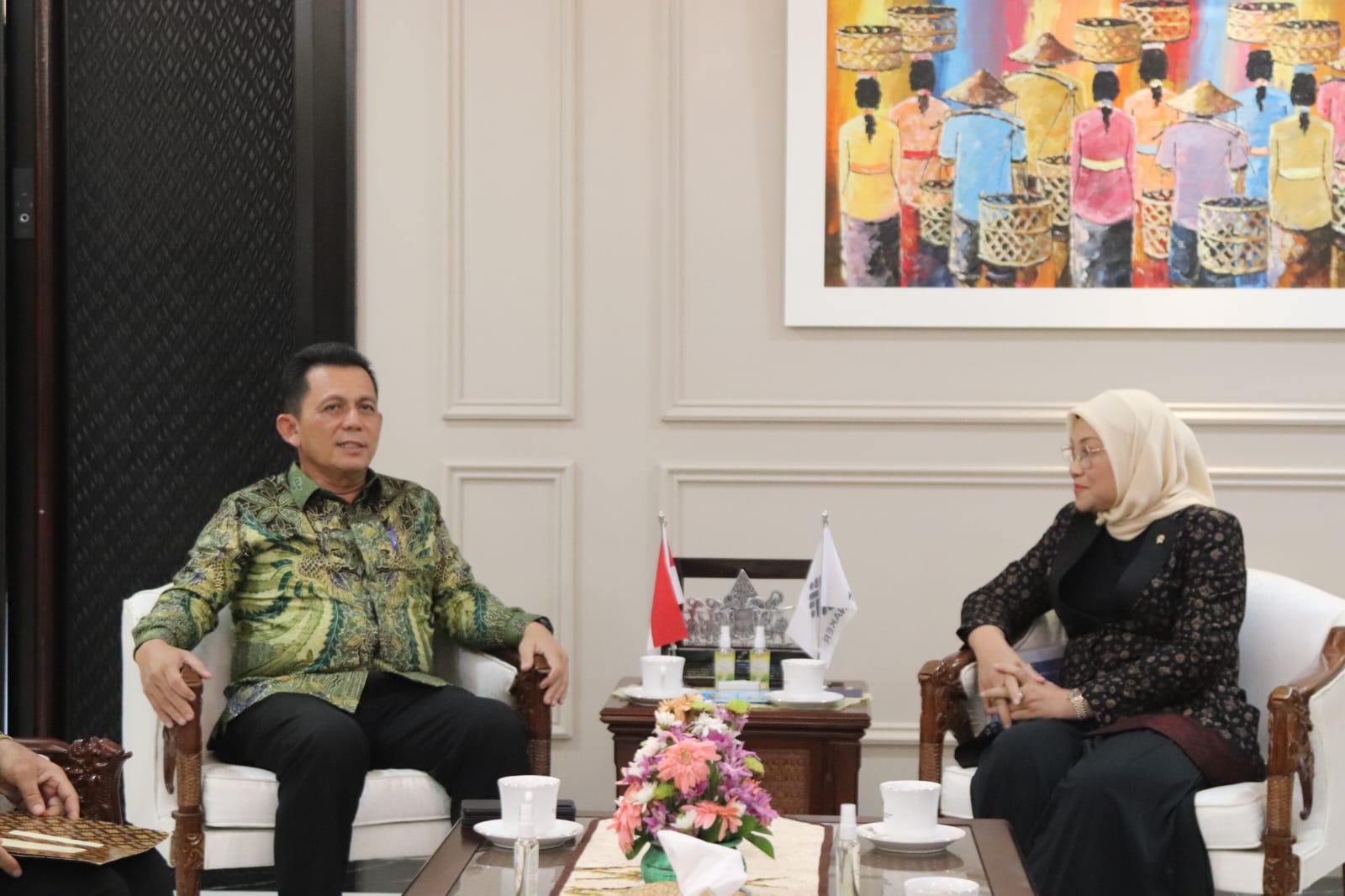Gubernur Ansar Bahas Alat Workshop BLK Karimun dengan Menteri Tenaga Kerja RI Ida Fauziyah