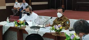 Tindak Lanjut Bandara RHA dan Pelabuhan Malarko, Gubernur Pimpin Rapat Koordinasi di Karimun