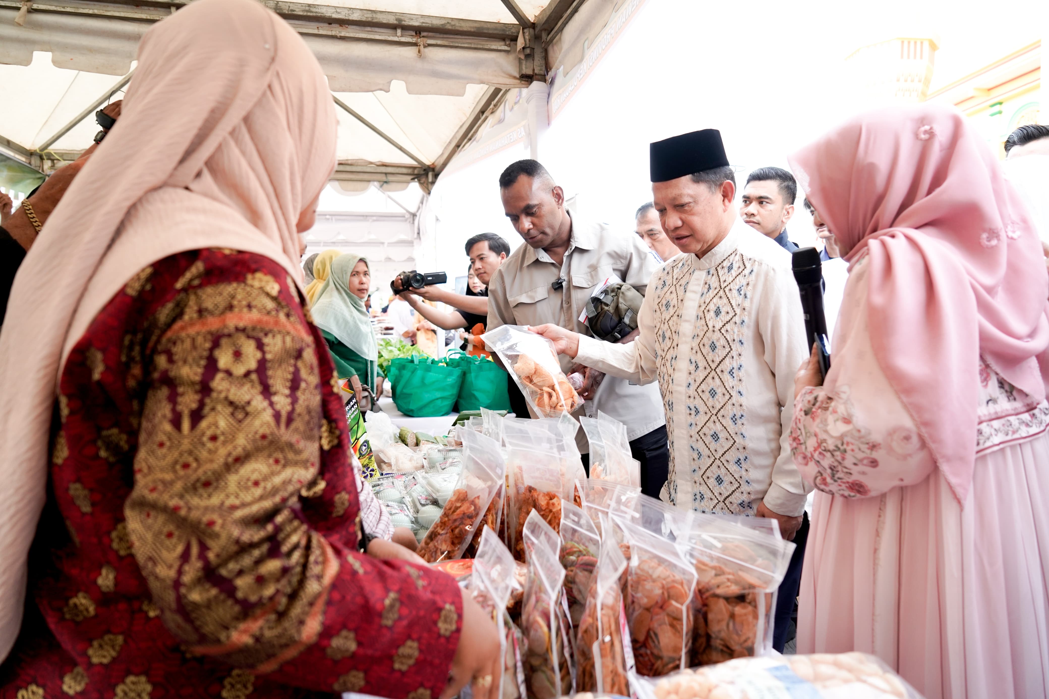 Mendagri Tito Karnavian Tutup KURMA Kepri Ramadhan Fair 2026
