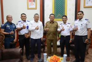 Silaturahmi dengan Kepala KSOP Tanjungpinang, Gubernur Ansar Siap Dukung Implementasi E-ticket Pelayaran