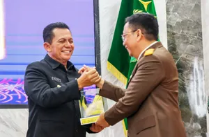 Meriahkan HBA Ke-64, Ansar Ahmad Juara Forkopimda Kepri Idol