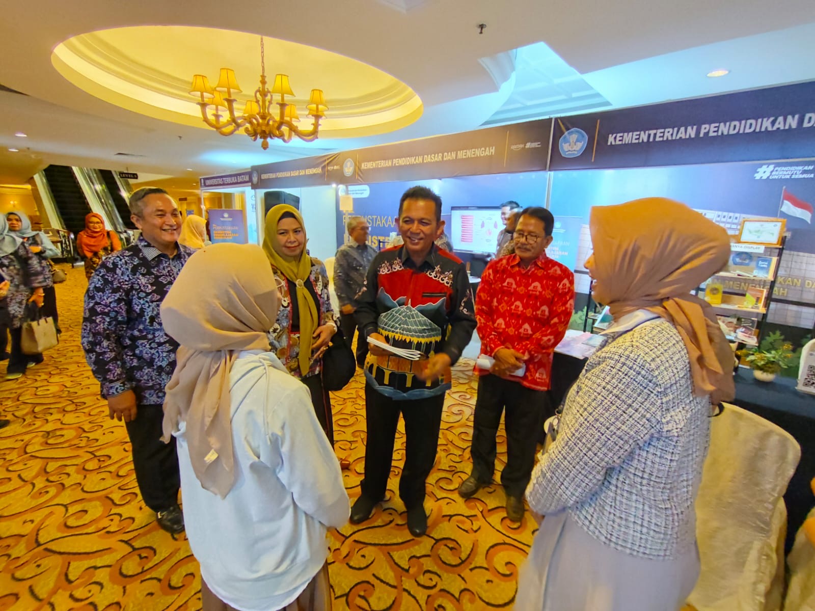Buka Kongres IPI, Gubernur Ansar Tekankan Pentingnya Pustakawan Terus Berbenah di Era Digital