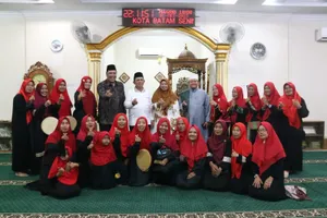 Hadiri Halal Bihalal Warga Kavling Lama Batu Aji, Gubernur Ansar Disambut Lantunan Shalawat