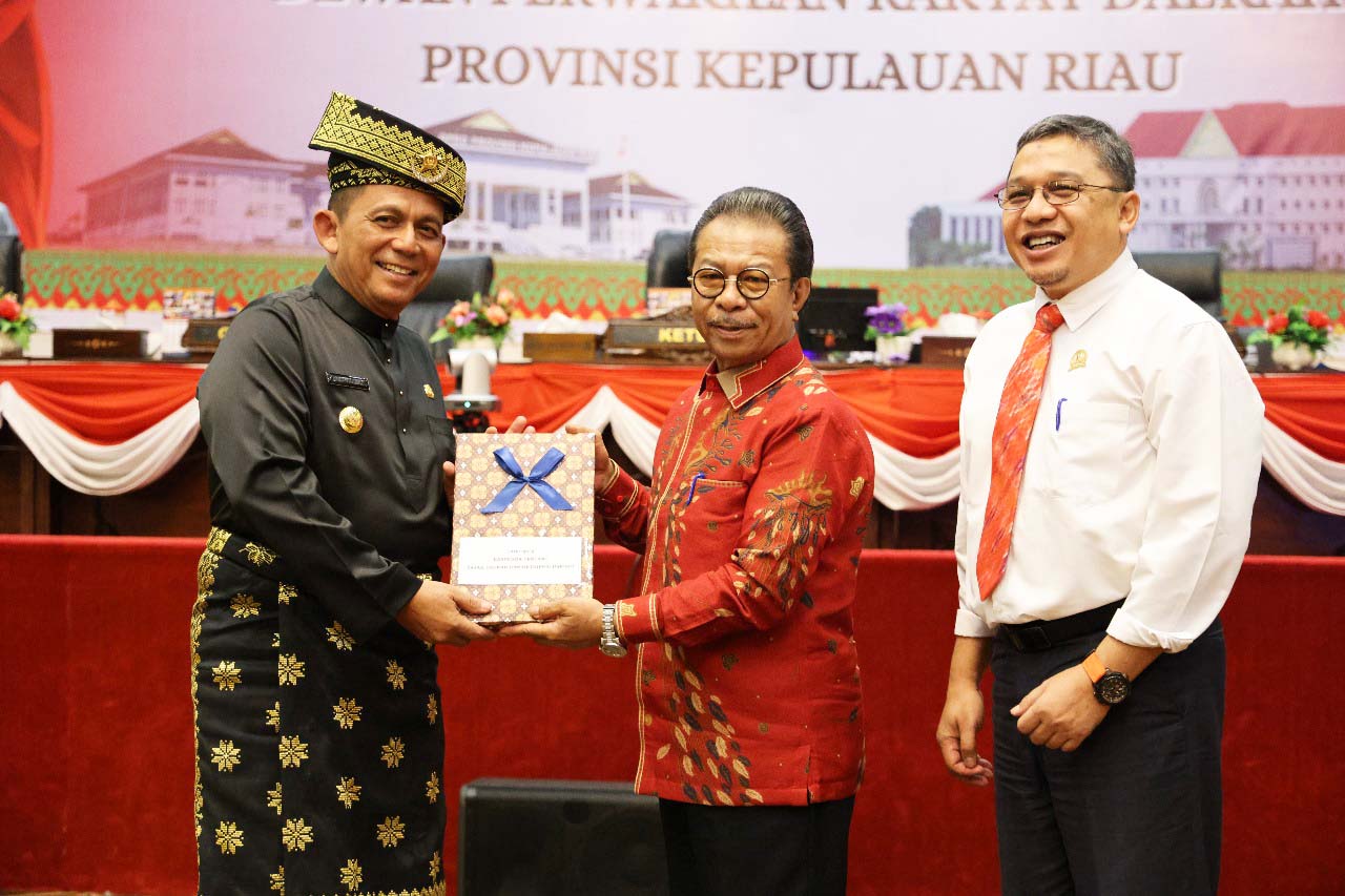 APBD Perubahan Kepri 2023 Disahkan Sebesar Rp4,459 Triliun