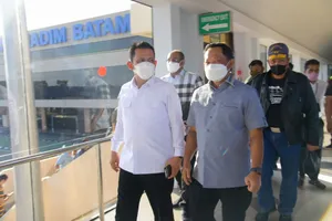 Bertolak ke Jakarta Tito Ingatkan Kepri Beri Kemudahan Berinvestasi