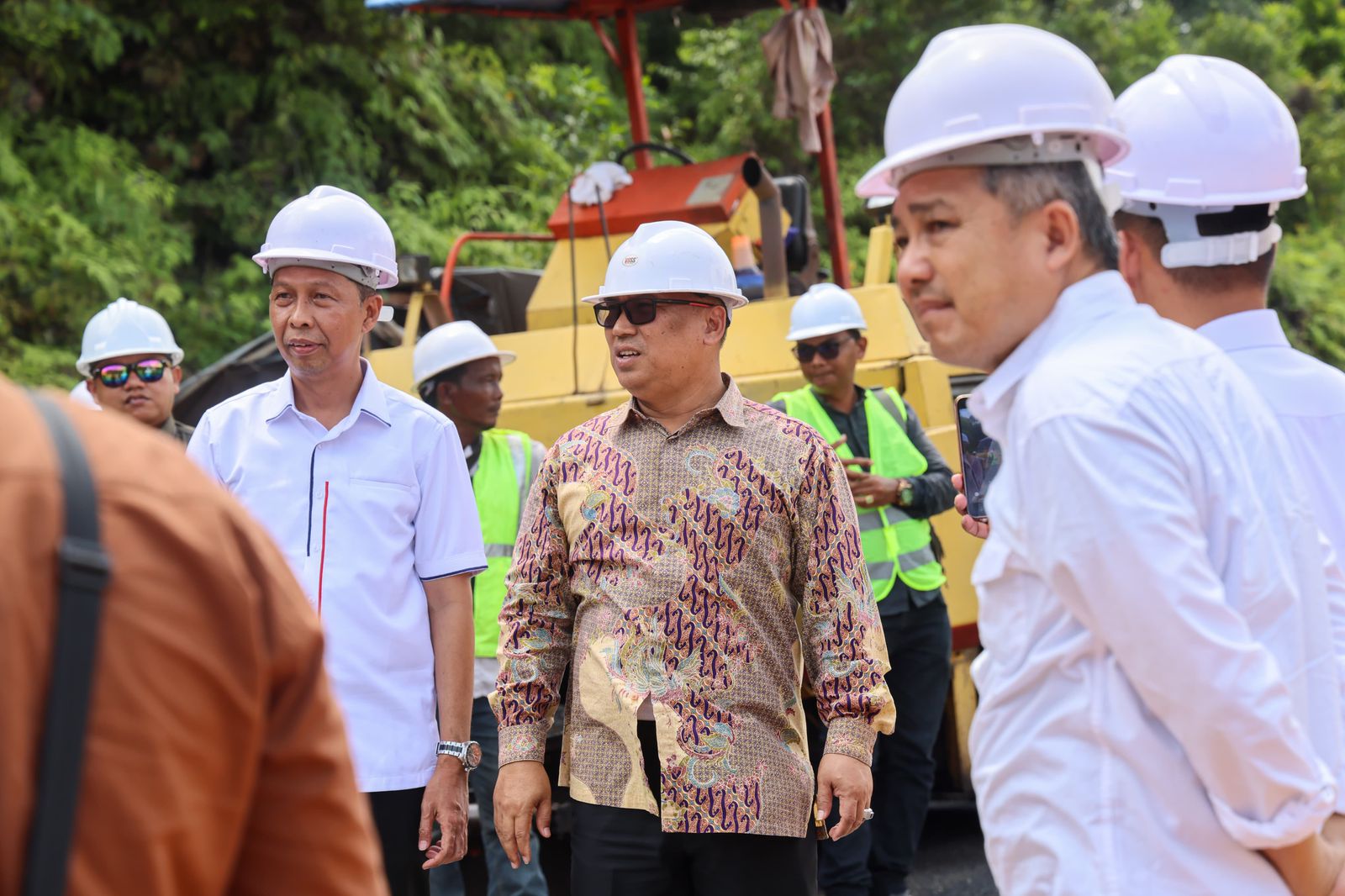 Pemprov Kepri Fokus Benahi Jalan Roro Penarik, Dorong Kelancaran Ekonomi Lingga