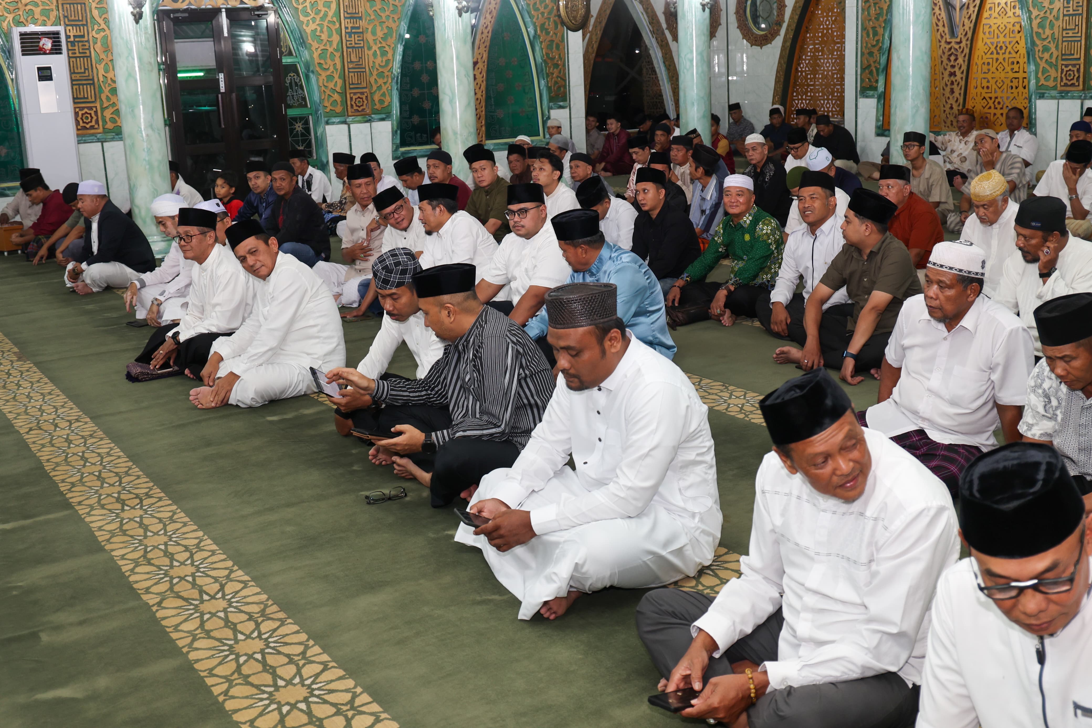 Safari Ramadhan Gubernur Ansar di Masjid Nur Al Weini Tanjungpinang