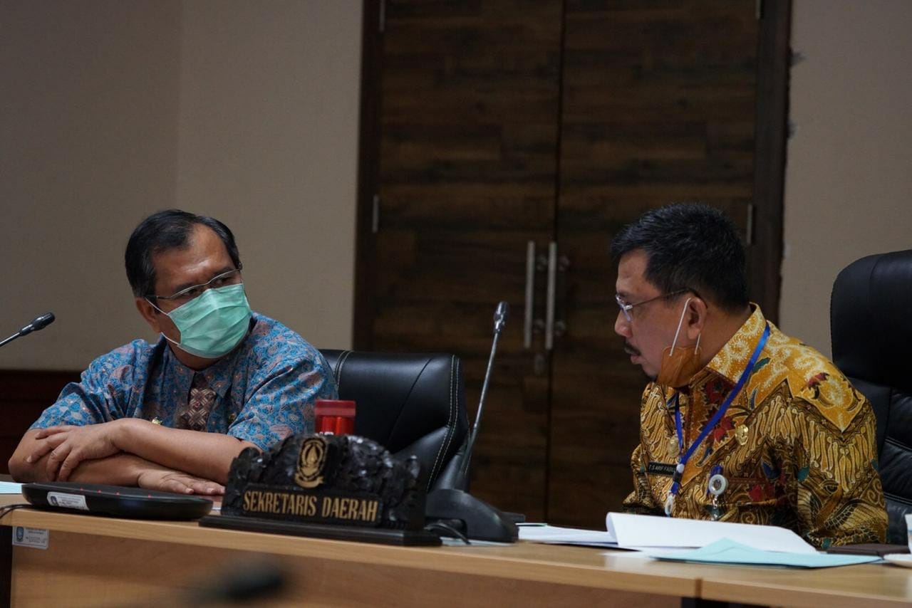 Dewan Kepri Lantik Dua PAW DPRD