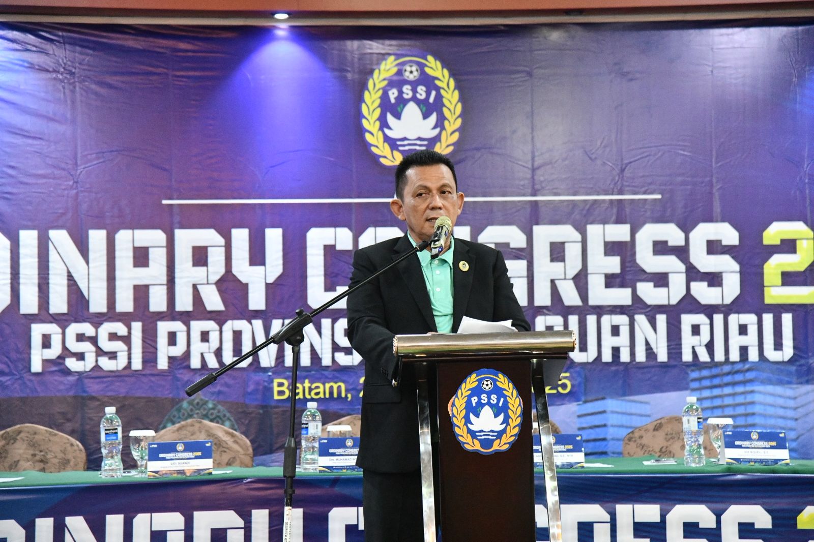 Gubernur Ansar Ahmad Buka Kongres PSSI Kepri 2025, Tekankan Semangat Pembinaan Menuju PON 2027